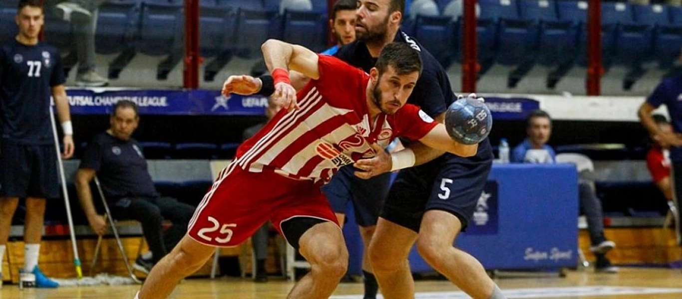 Ολυμπιακός: Εκτός ομάδας ο Τούρκος παίκτης που χαιρέτισε στρατιωτικά